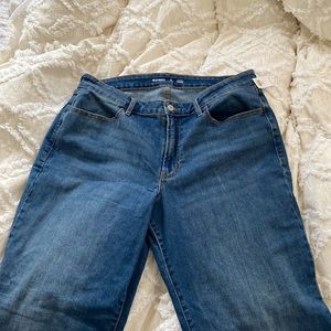 NWT Old Navy High Rise Loose Jeans- size 14 short
